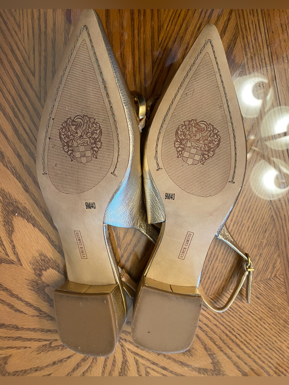 Vince Camuto Gold Metallic Pointed Slingback Flats with Chain Detail - Picture 4 of 4